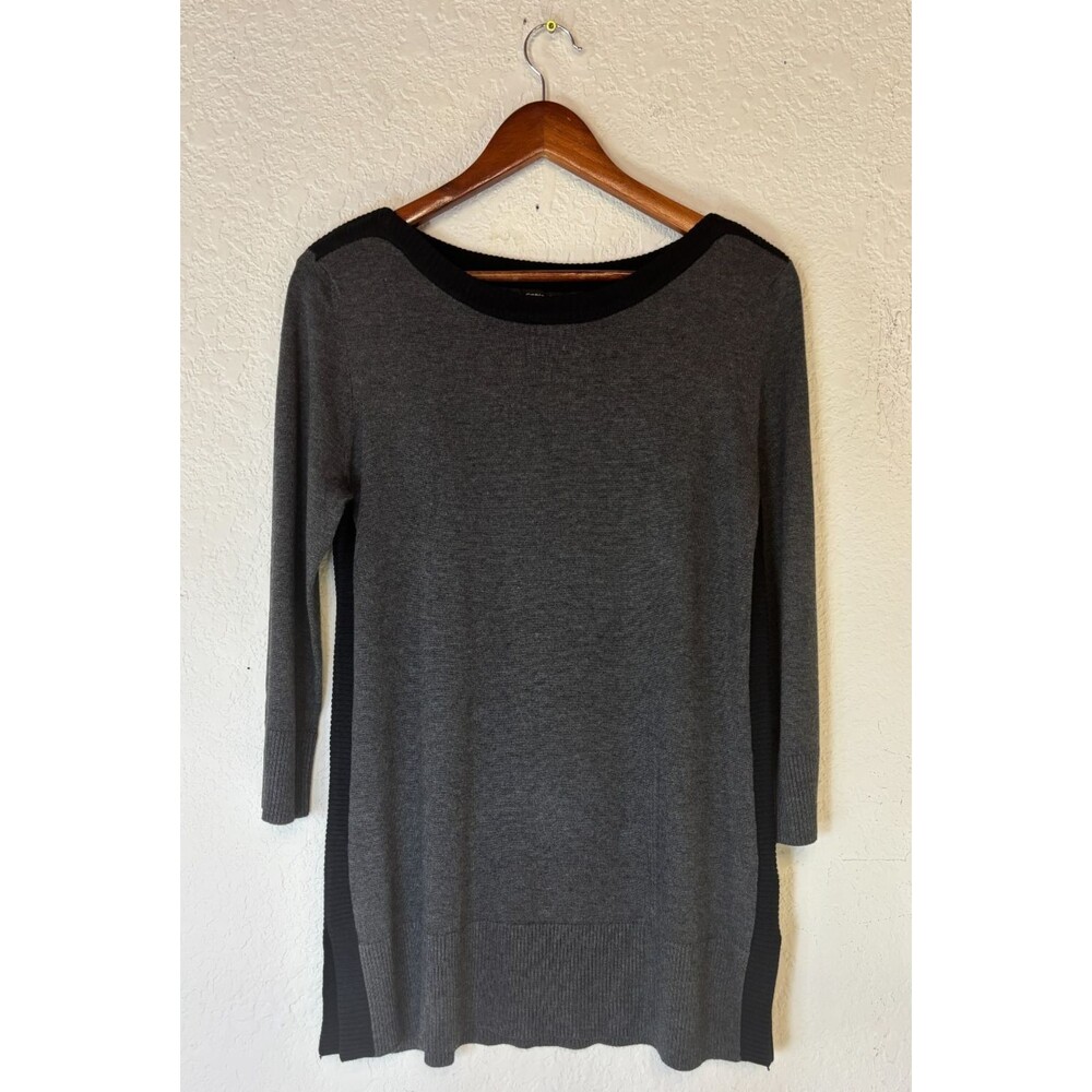 Cable & Gauge Long Grey & Black Sweater with Sipper Shoulder Detail Medium